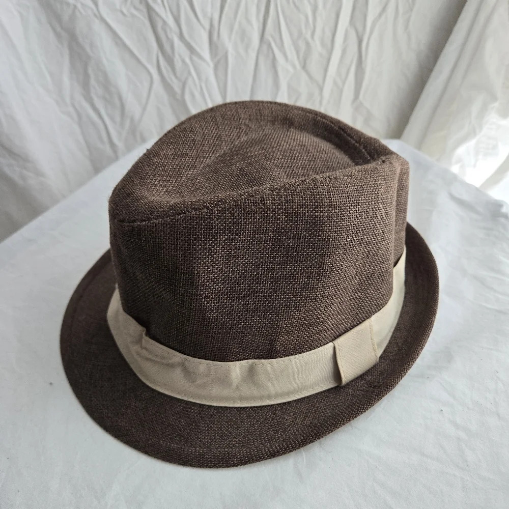Hat - Picture 4 of 5